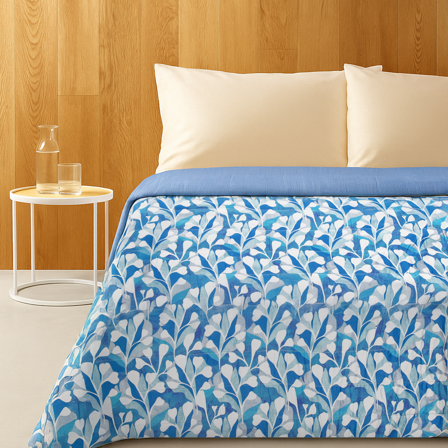 Trapuntino matrimoniale 250x260 cm petali blu