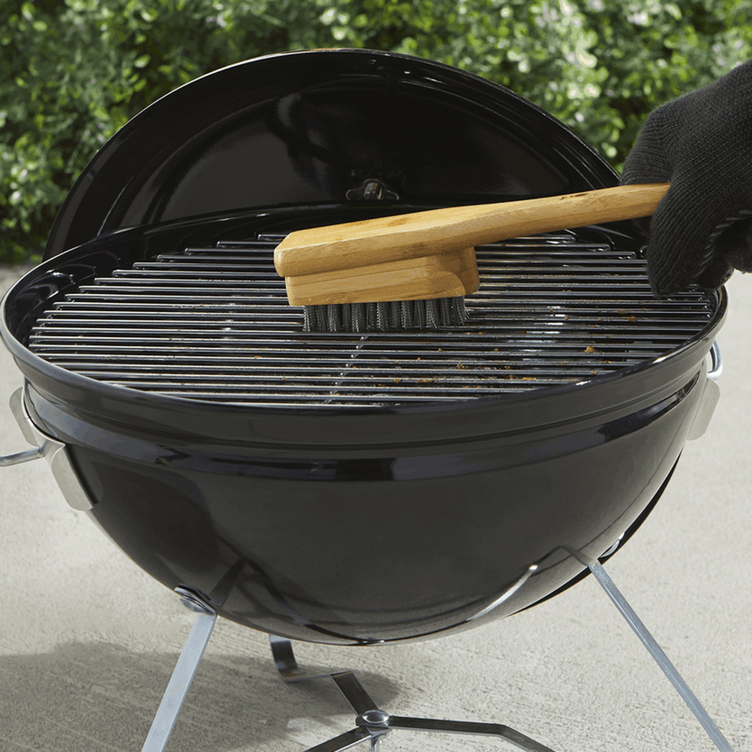 Spazzola con manico in bambù per barbecue Weber