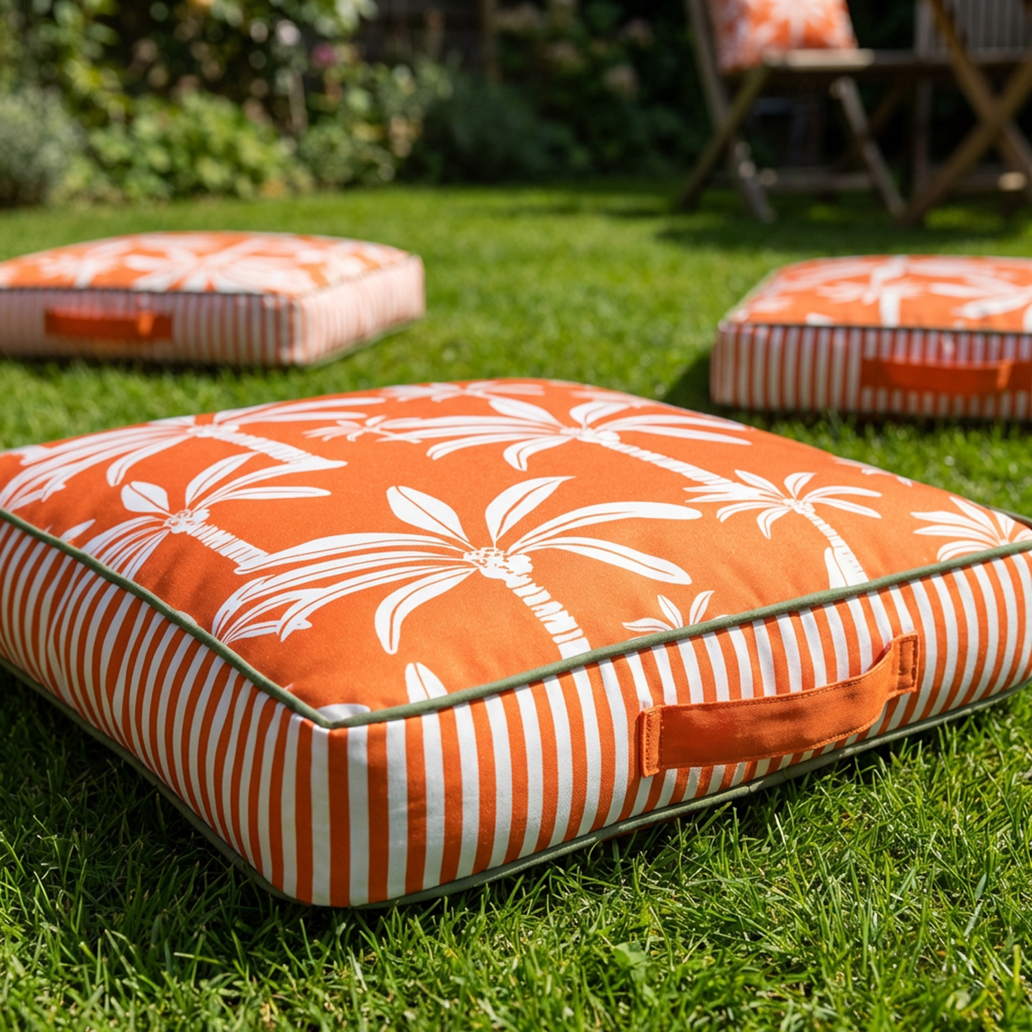 Cuscino materasso idrorepellente 40x40 cm palme arancio